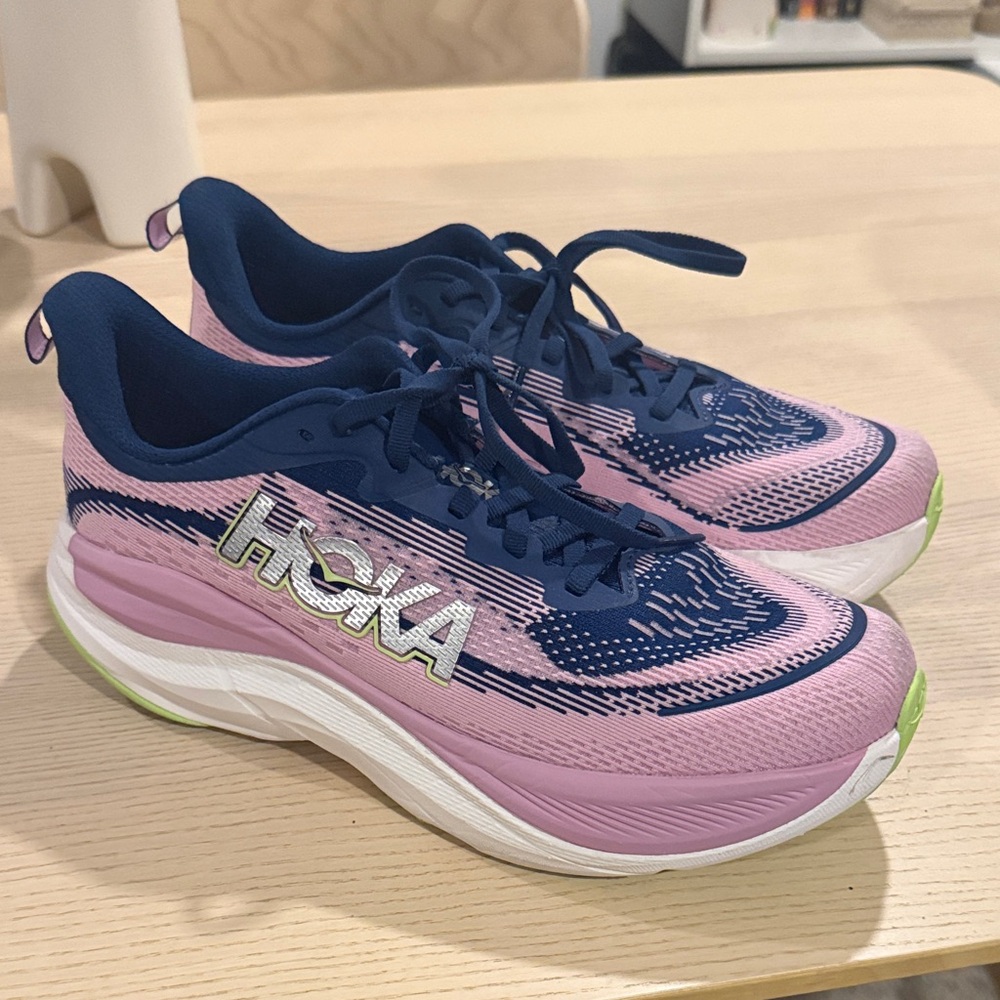 Hoka Skyflow